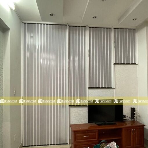 Cửa xếp lá nhôm màu trắng đục