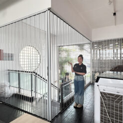 Cửa vách ngăn trong suốt lá nhựa trong hình chữ Z