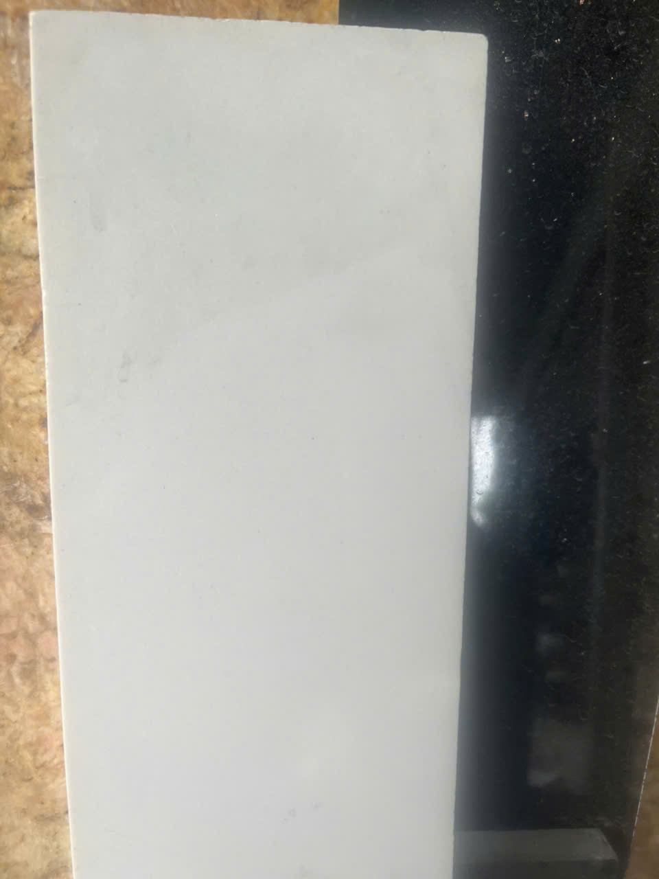 Đá trắng sứ Ý bàn bếp bền chắc từ Funismart