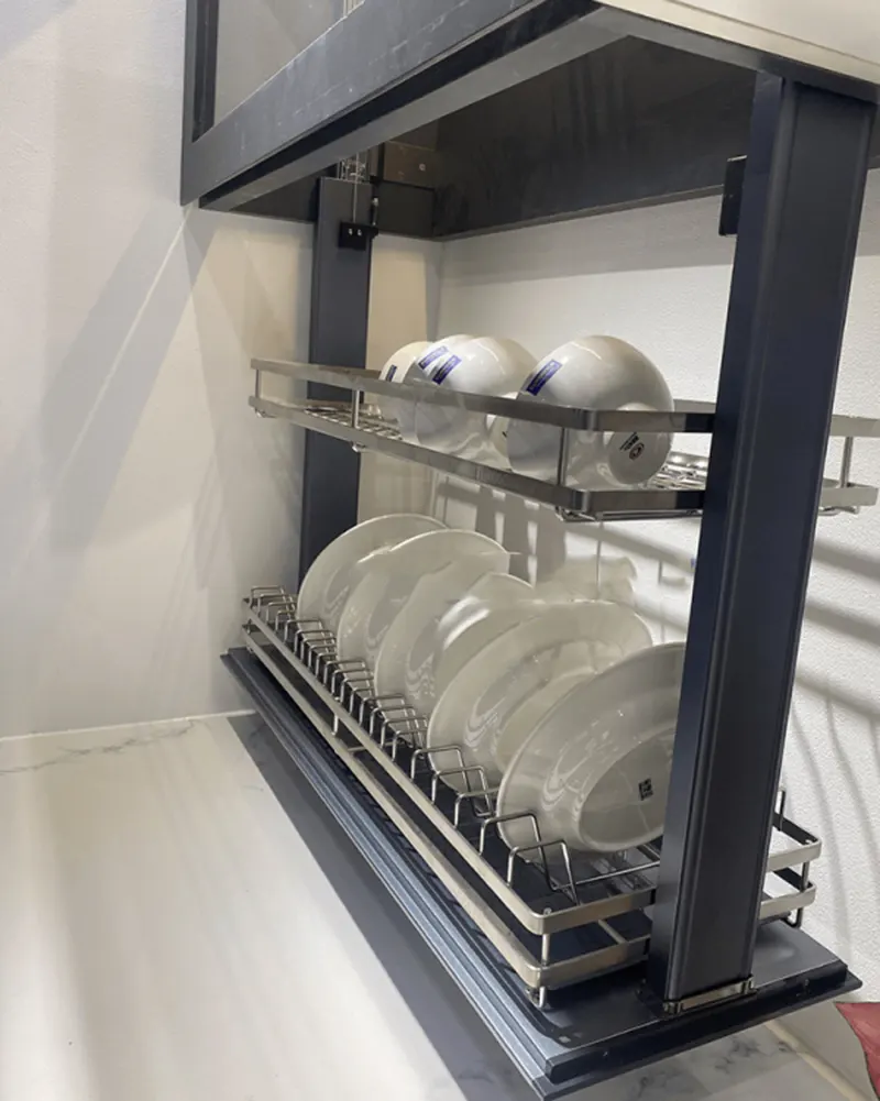 Giá bát điện tự nâng hạ Eurogold làm từ inox bền bỉ