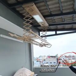 Giàn phơi điện gắn trần mã RC350 trang bị remote điều khiển từ xa