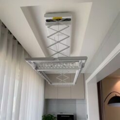 Giàn phơi thông minh với cụm máy lắp âm trần