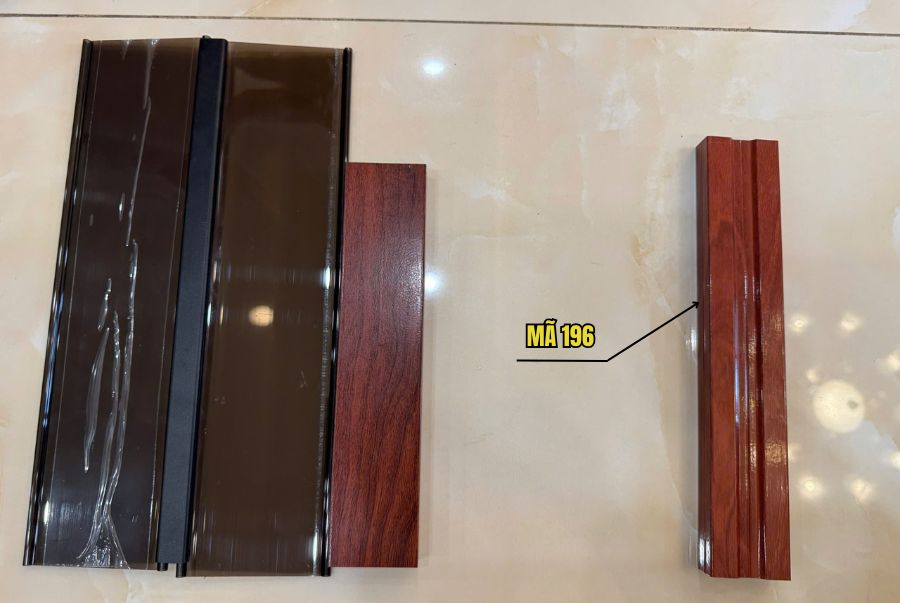 Màu sắc khung nhôm cửa xếp nhôm lá nhựa màu lá trà