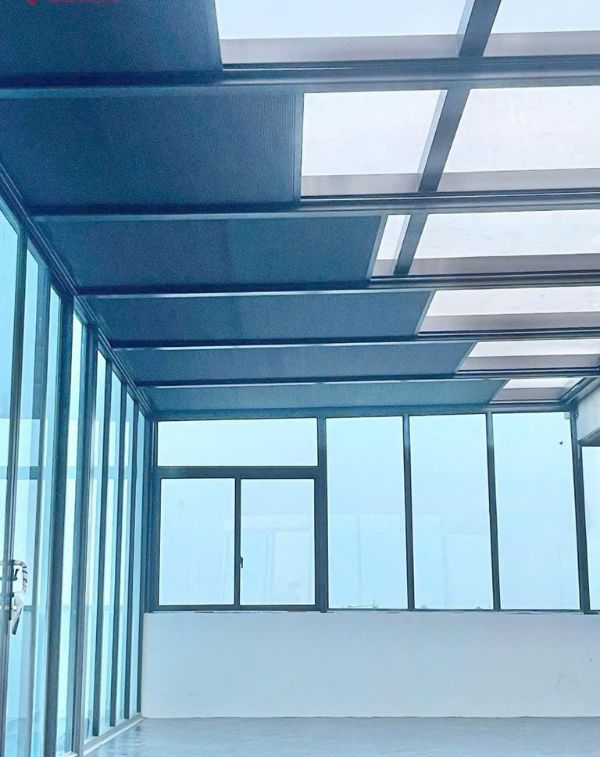 Rèm tổ ong tự động giúp cản nắng
