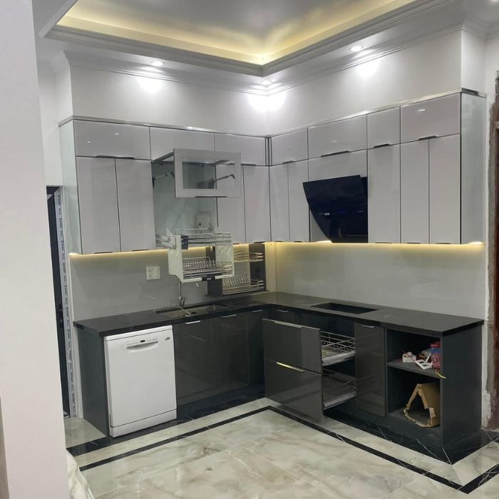 Tủ bếp inox cánh kính phụ kiện bếp inox Funismart
