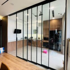 Vách ngăn trong suốt cửa lùa Slim | Đẹp sang, xuyên sáng