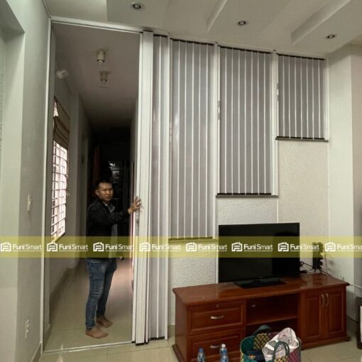 Vách ngăn xếp màu trắng đục cho cầu thang