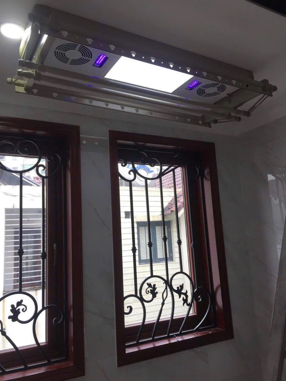 Giàn phơi điều khiển từ xa mẫu đẹp Hotata