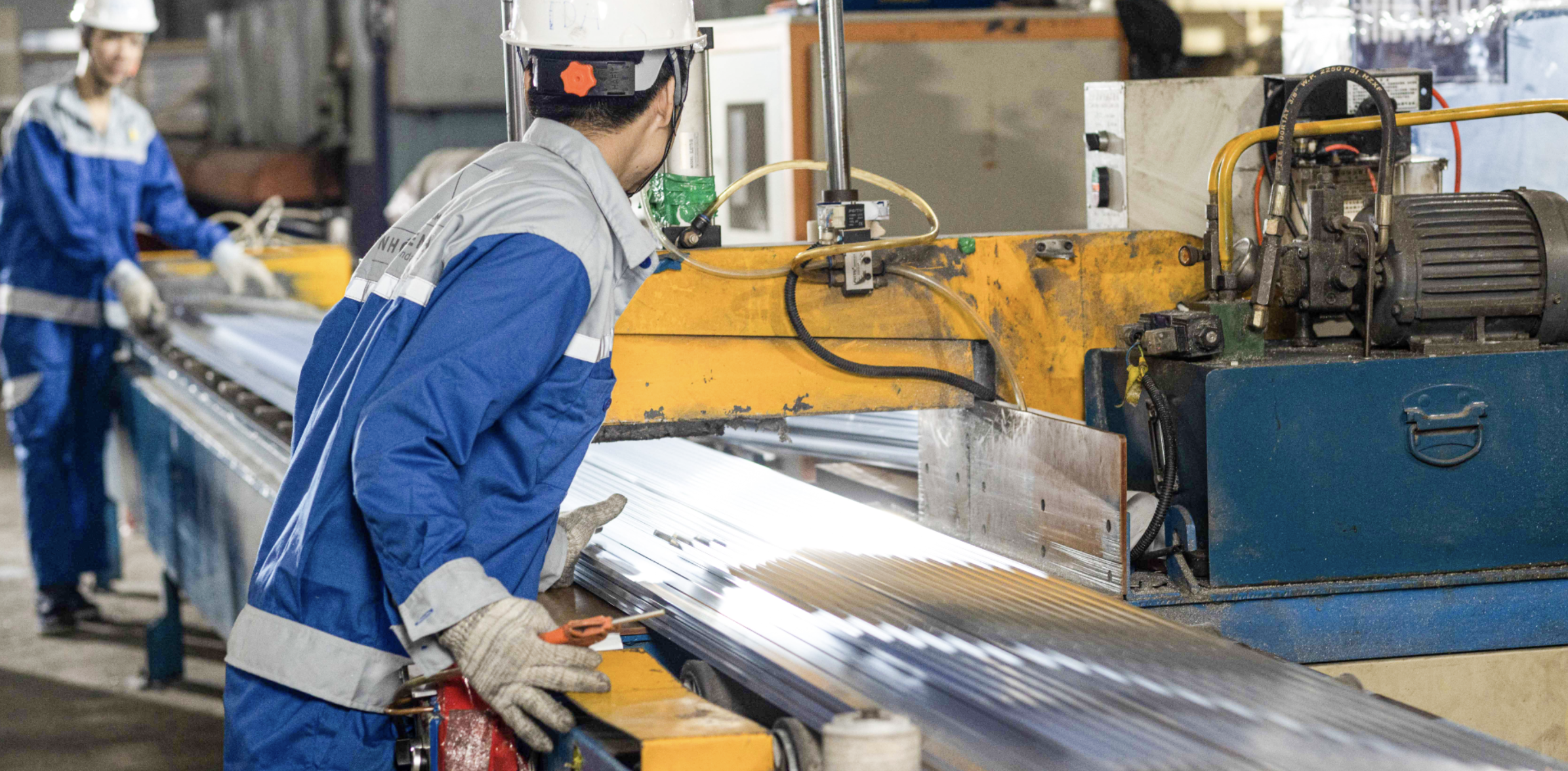 Nhôm Tiến Đạt làm nhôm định hình cửa muỗi, cửa xếp