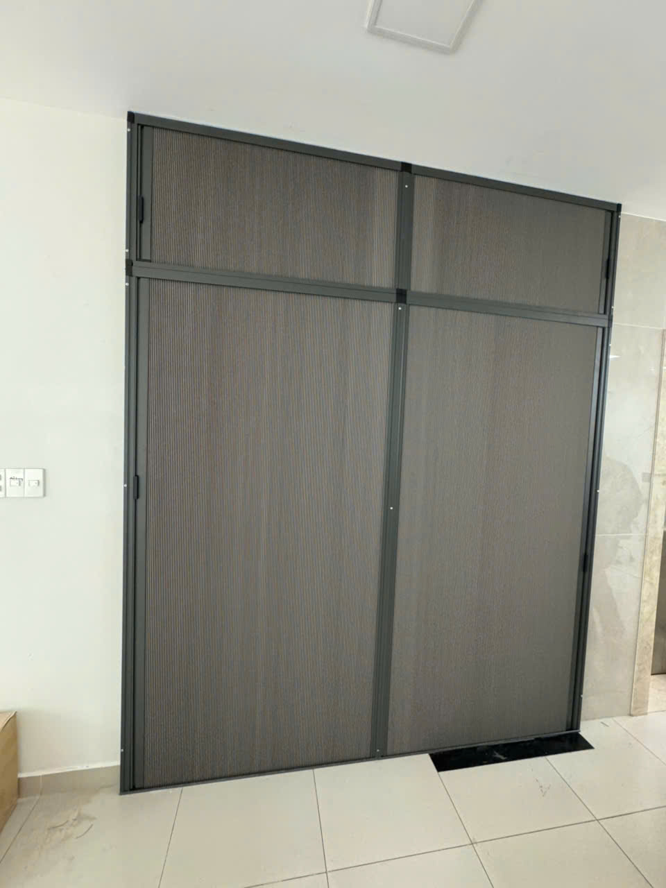 Rèm tổ ong cửa chính hệ 27