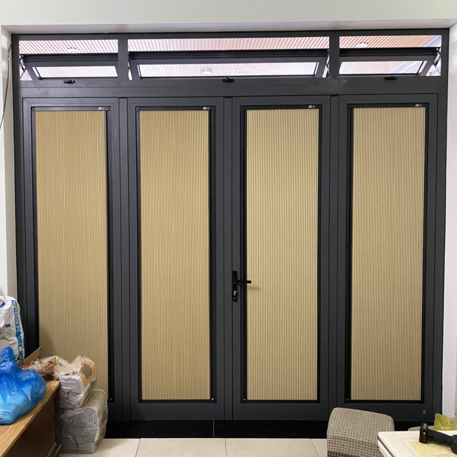 Rèm tổ ong trên kính 4 cánh thi công bởi Funismart