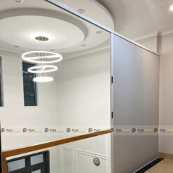 Vách ngăn lửng rèm tổ ong ngăn phòng di động xếp gọn