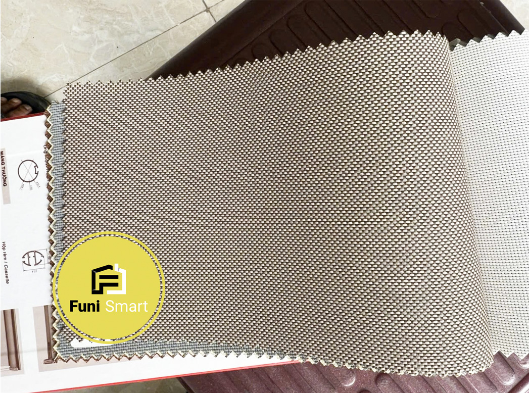 Vải bạt lưới dùng cho bạt che nắng ban công tự cuốn